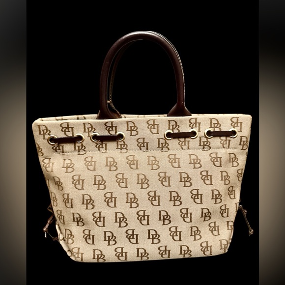 AUTHENTIC DOONEY AND BOURKE SMALL HANDBAG - Picture 2 of 8